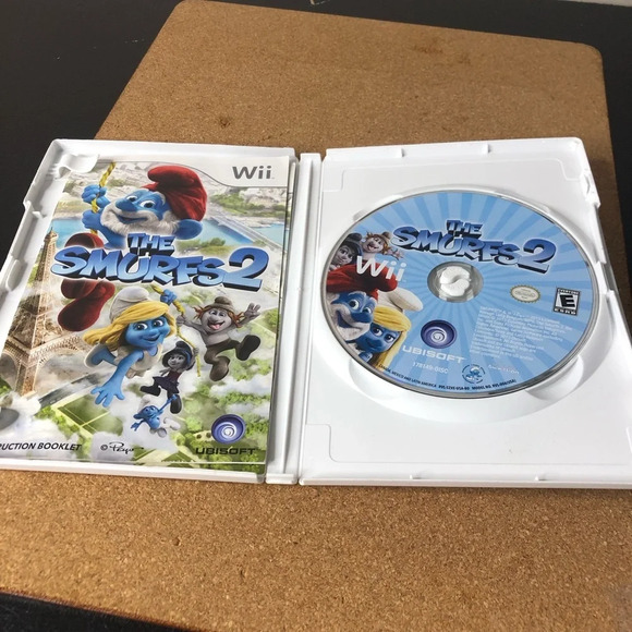 Nintendo Wii The Smurfs 2 Ubisoft 2006 Video Game Disc  Manual Tested Works - Picture 3 of 5